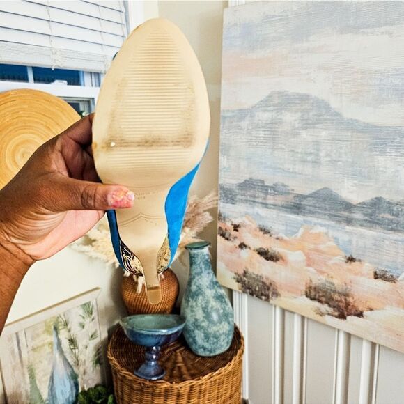 Enzo Angiolino Aqua Blue Suede Leather Sexy Peep Toe Pumps. - Picture 11 of 15